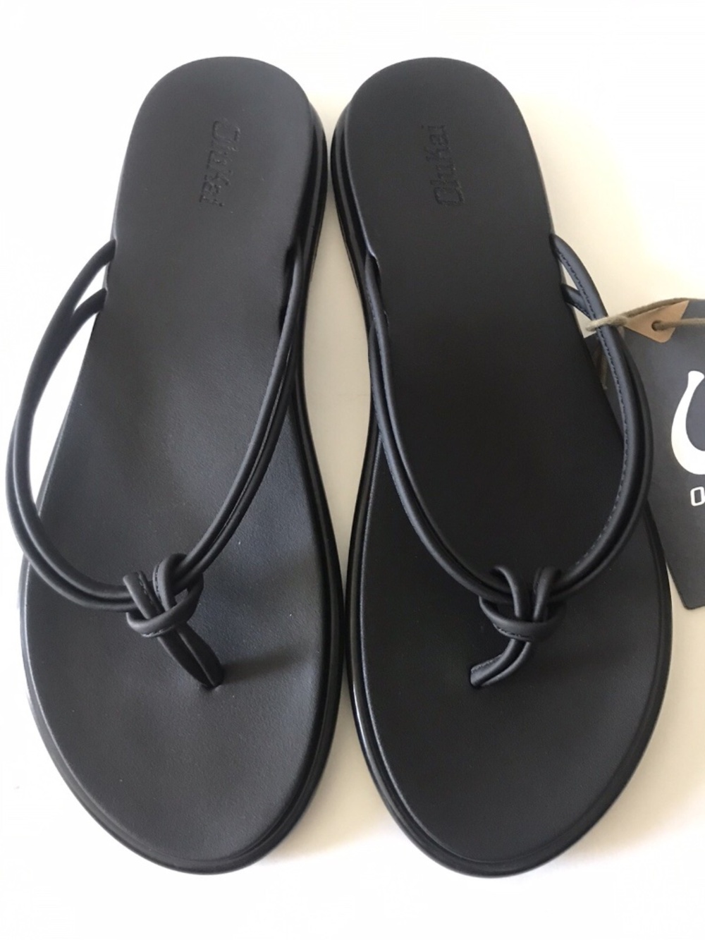 AKA Black Knotted Sandals, OluKai, Size 7